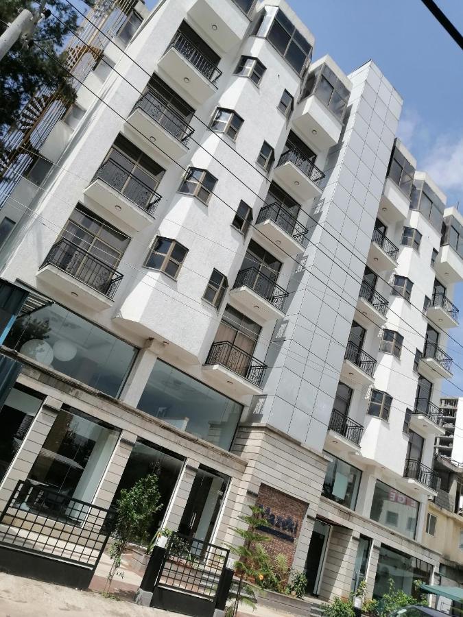 Mazeki Addis Boutique Hotel Экстерьер фото