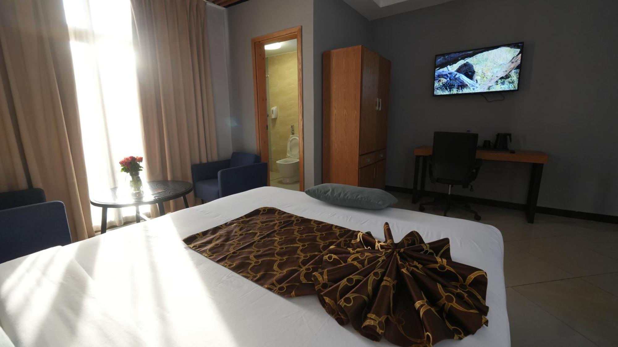 Mazeki Addis Boutique Hotel Экстерьер фото