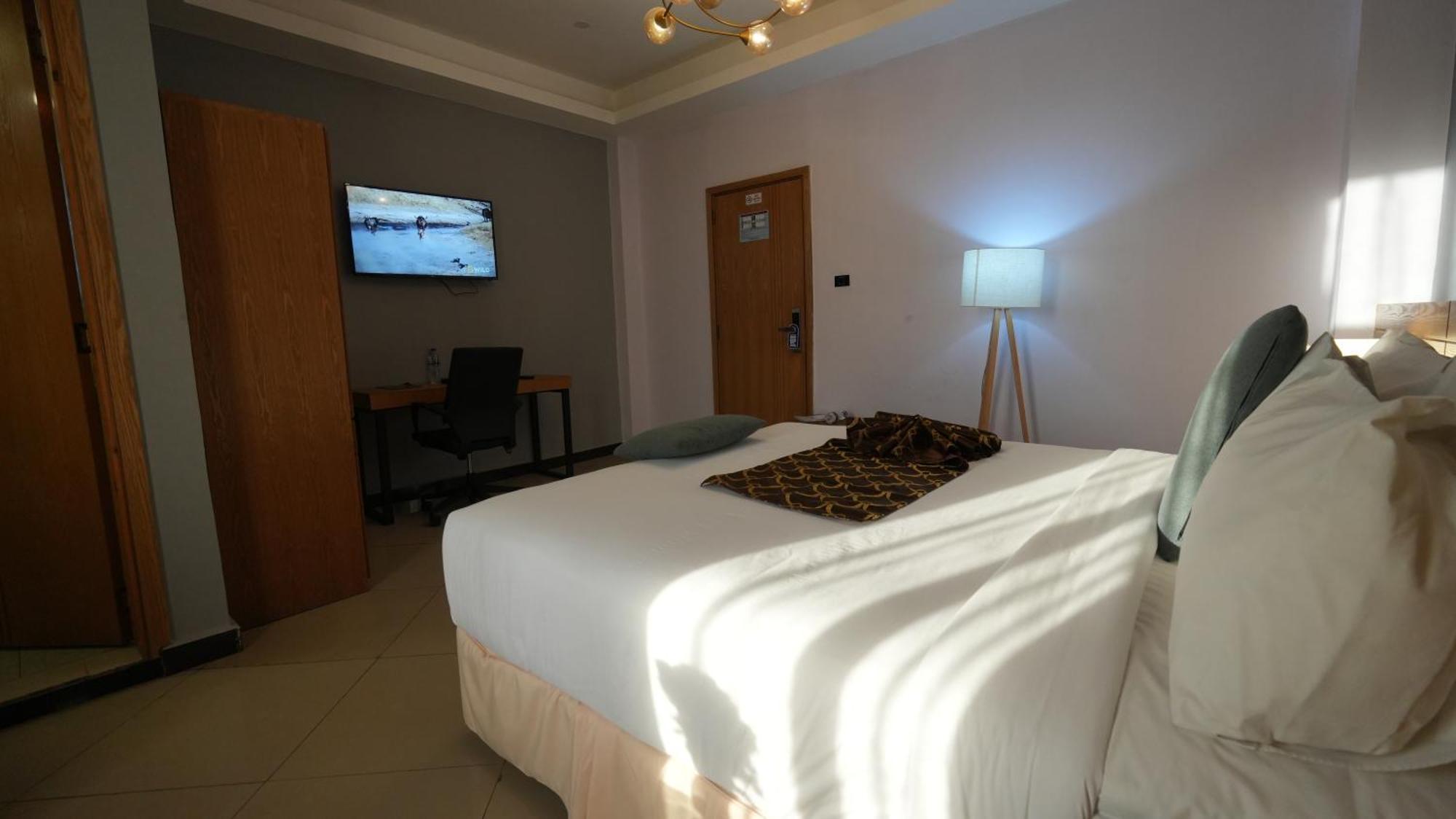 Mazeki Addis Boutique Hotel Экстерьер фото