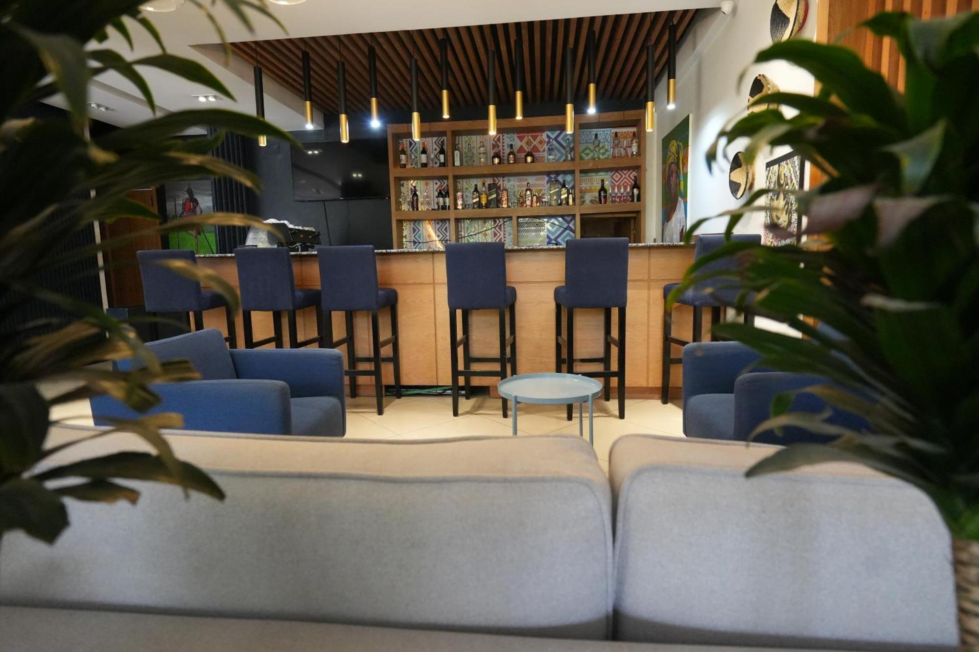 Mazeki Addis Boutique Hotel Экстерьер фото